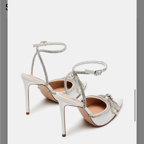 Bow heels - Picture 5 of 8